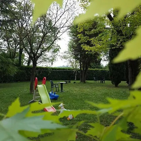 Casale Del Sole Garda Bed & Breakfast *